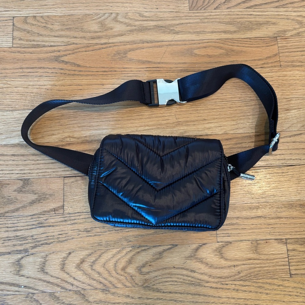CARAA X ATHLETA CONVERTIBLE PUFFER WAISTBAG BELT BAG